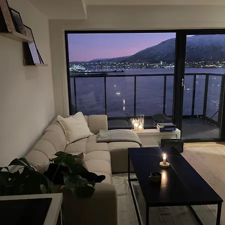 1 Bedroom With Seaview 5 Minute Walk To Centre! טרומסה