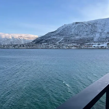 1 Bedroom With Seaview 5 Minute Walk To Centre! Apartamento Tromsø